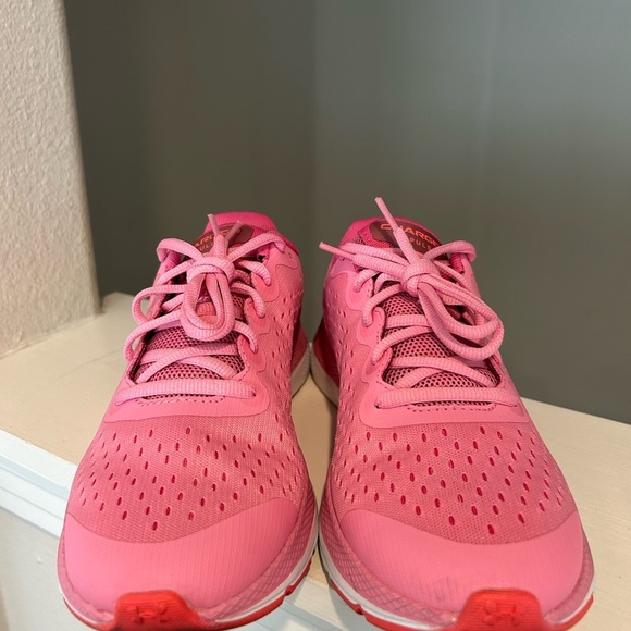 Under Armour Girls GS Charged Impulse Sneaker Pink Rose Youth 6Y (3022940) - Picture 7 of 9